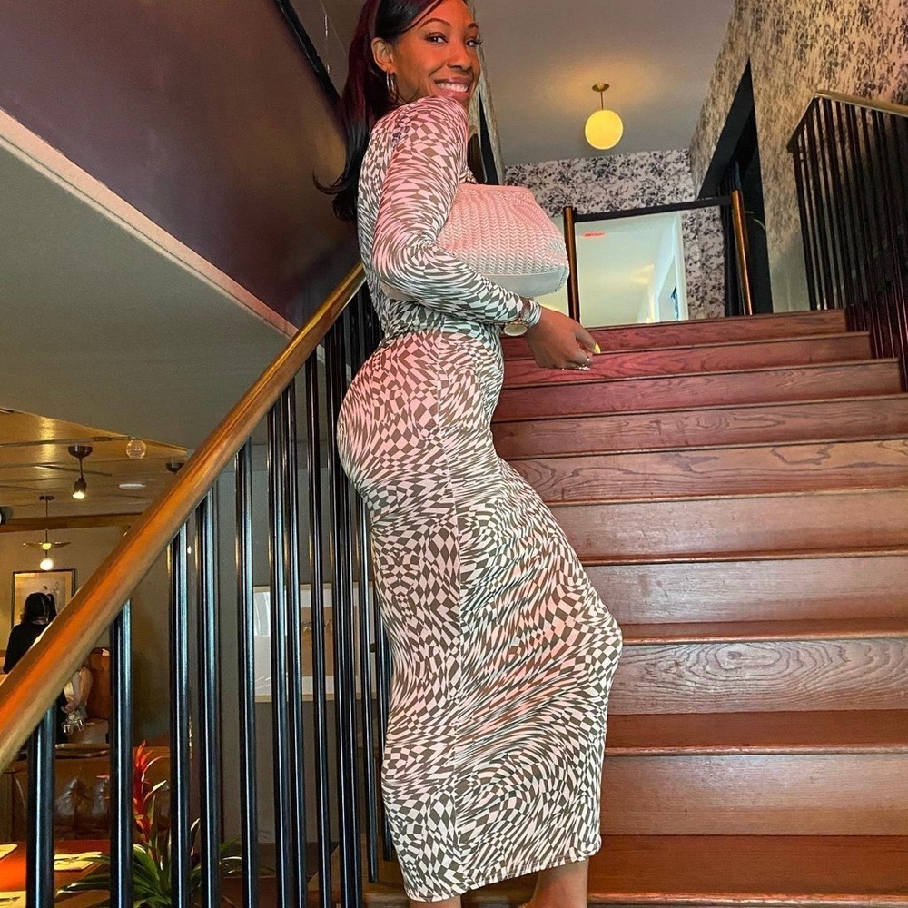 PRETTY LITTLE THING BODYCON DRESS
